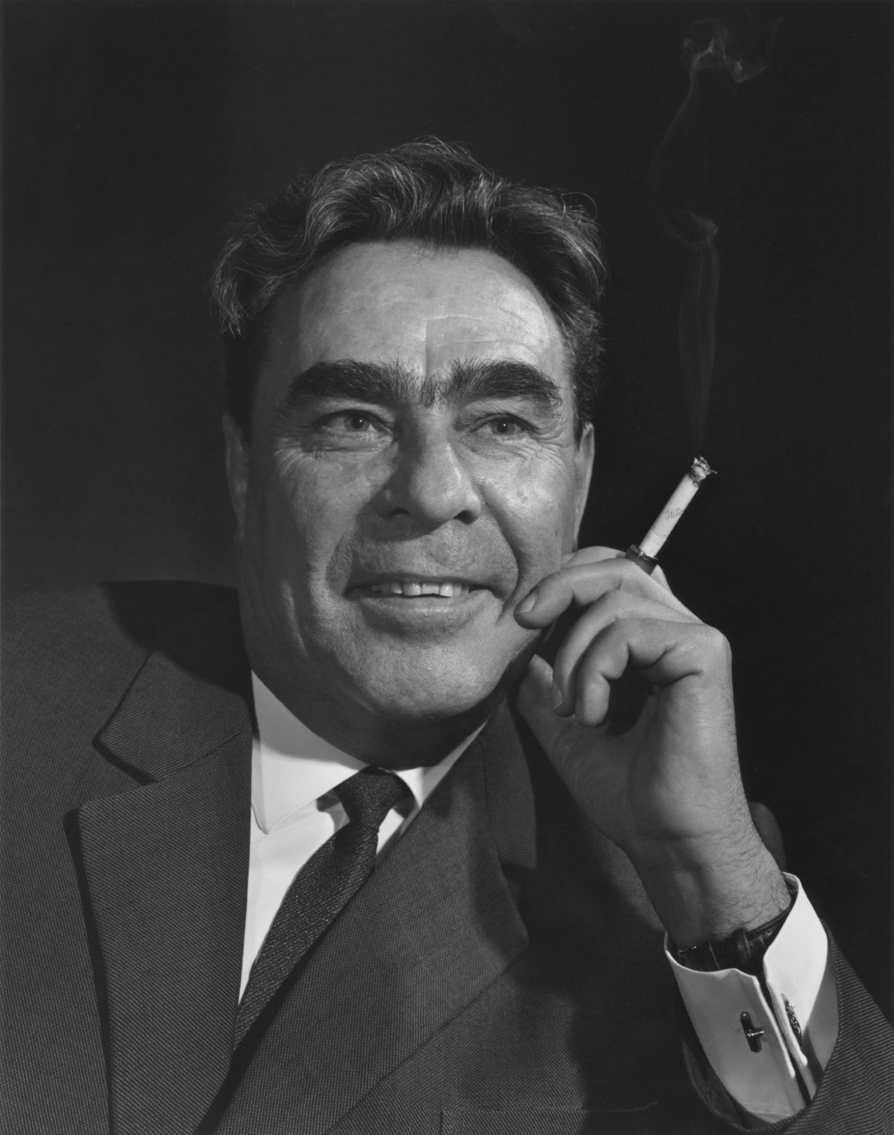 Леонид Брежнев 1963. Леонид Брежнев был лидером Советского Союза на протяжении 18 лет, занимая пост генерального секретаря ЦК КПСС.