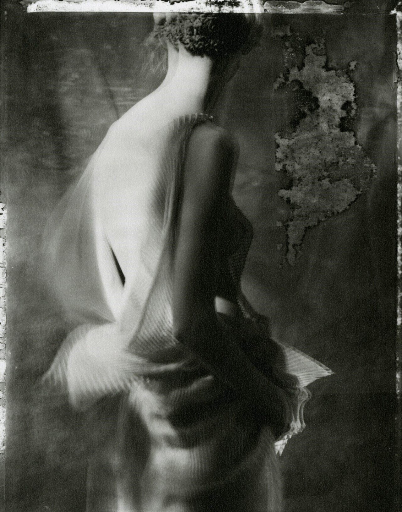 Модный снимок (шифоновое платье), 1995
