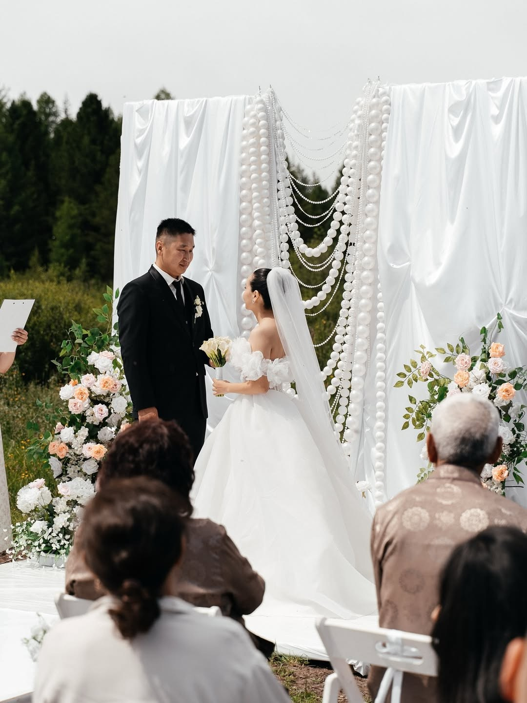 Фотограф в кызыле фотосъемка в кызыле фотосъемка фотограф Людмила Тагва yurtkyzyl юрткызыл индивидуальные фотосессии свадебная съемка. Фото и видеосъемка в Кызыле, аэросъемка в Кызыле свадебный фотограф и видеограф в Кызыле свадебная съемка в Кызыле Yurtkyzyl yurtkyzyl