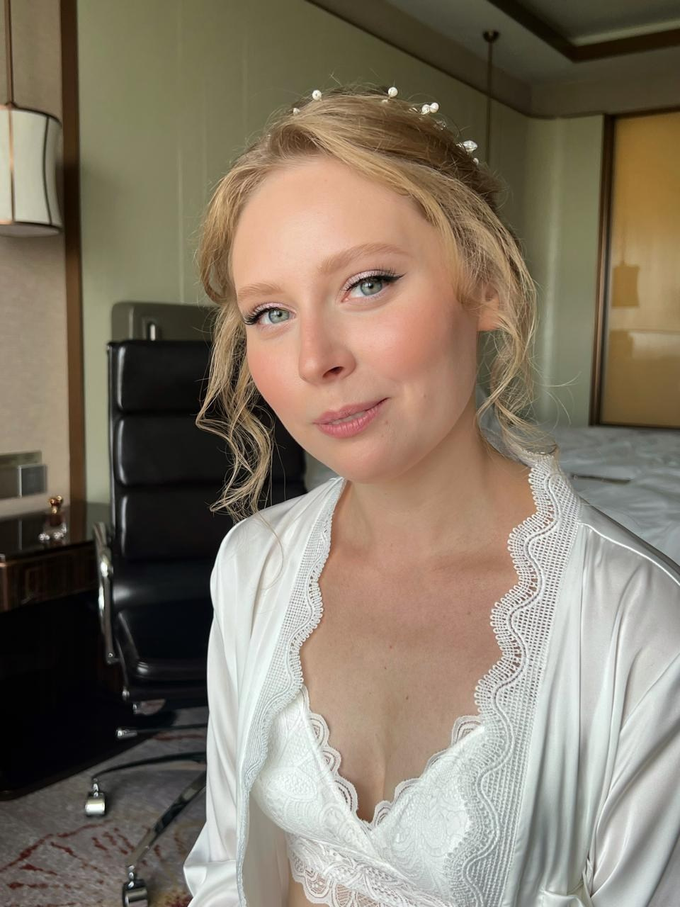 Стилист Анна Сад. Подрядчики и друзья сети свадебных площадок House for wedding