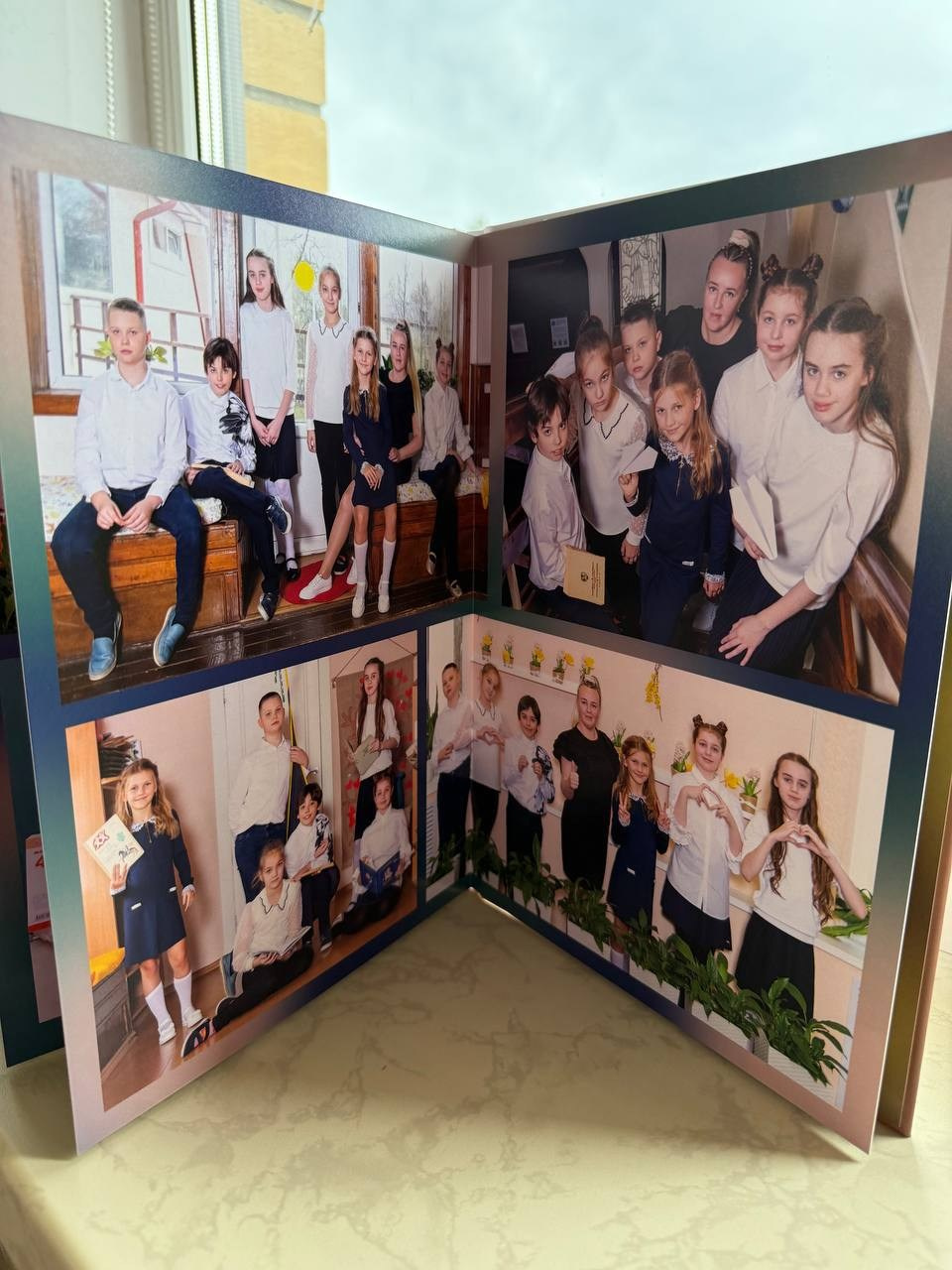🎓 Школьные альбомы «под ключ» — без хлопот для родителей и школы! 📸. Фотостудия во Всеволожске. Подходит для всех творческих проектов