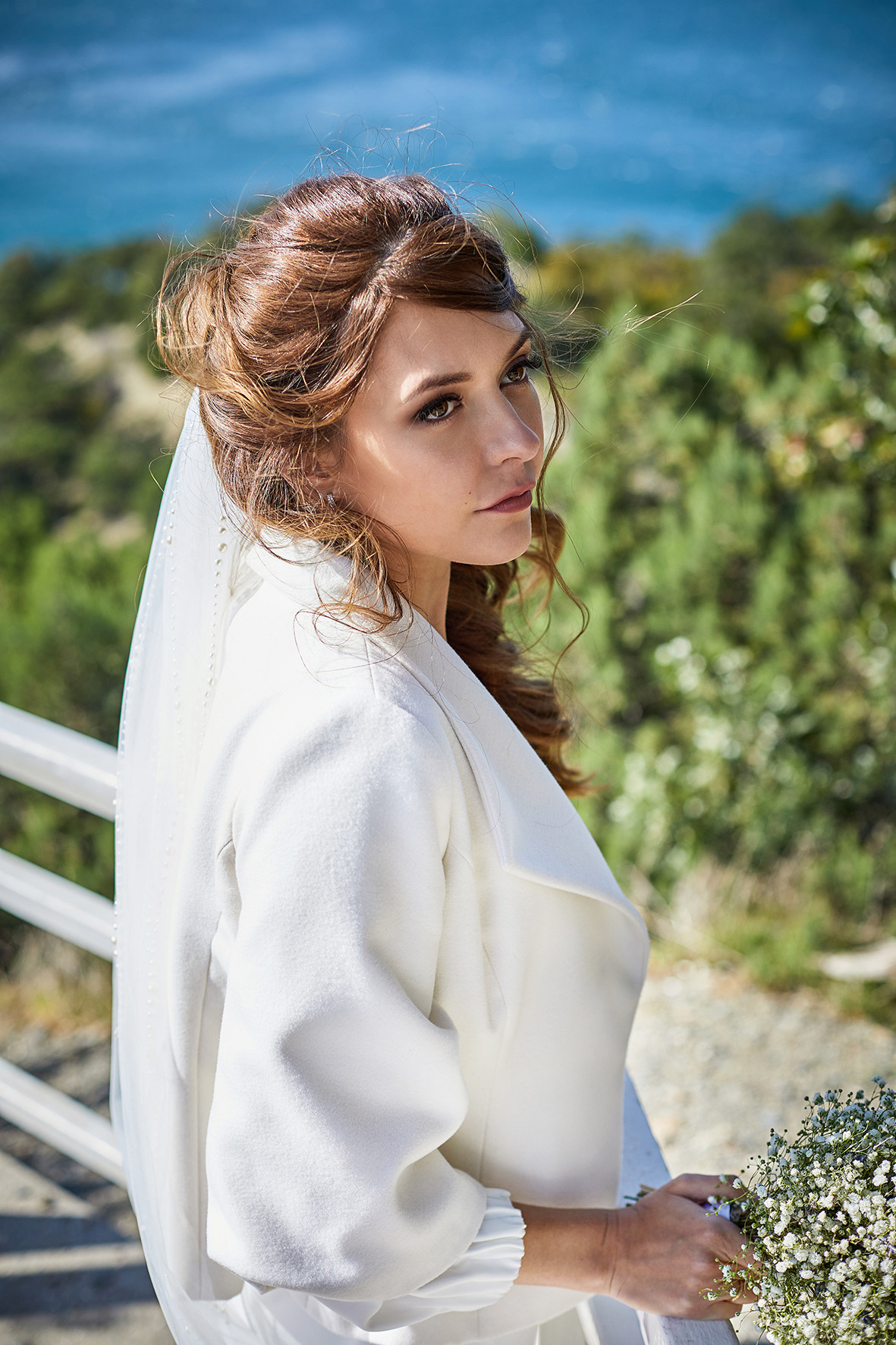 Портрет невесты. Синее море и небо. Красивая природа. Ветер. Анапа. Фотограф. Тимашевск. Кубань. Краснодарский край.