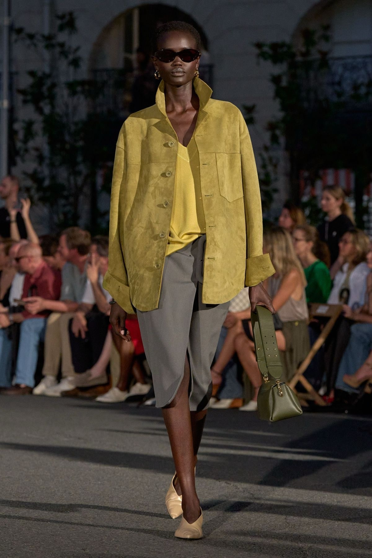 Тренды осени 2025: стильные образы, которые преобразят ваш гардероб и украдут взгляды прохожих. Екатерина Ананенко: персональный стилист из Красноярска