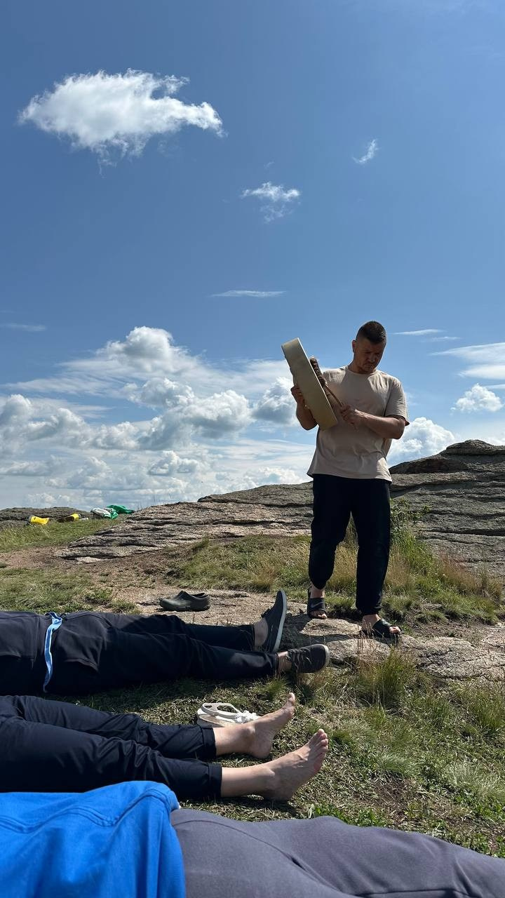 Ретриты по местам силы. Андрей Стахеев гипнолог Регрессолог целитель эксперт по работе с Родом