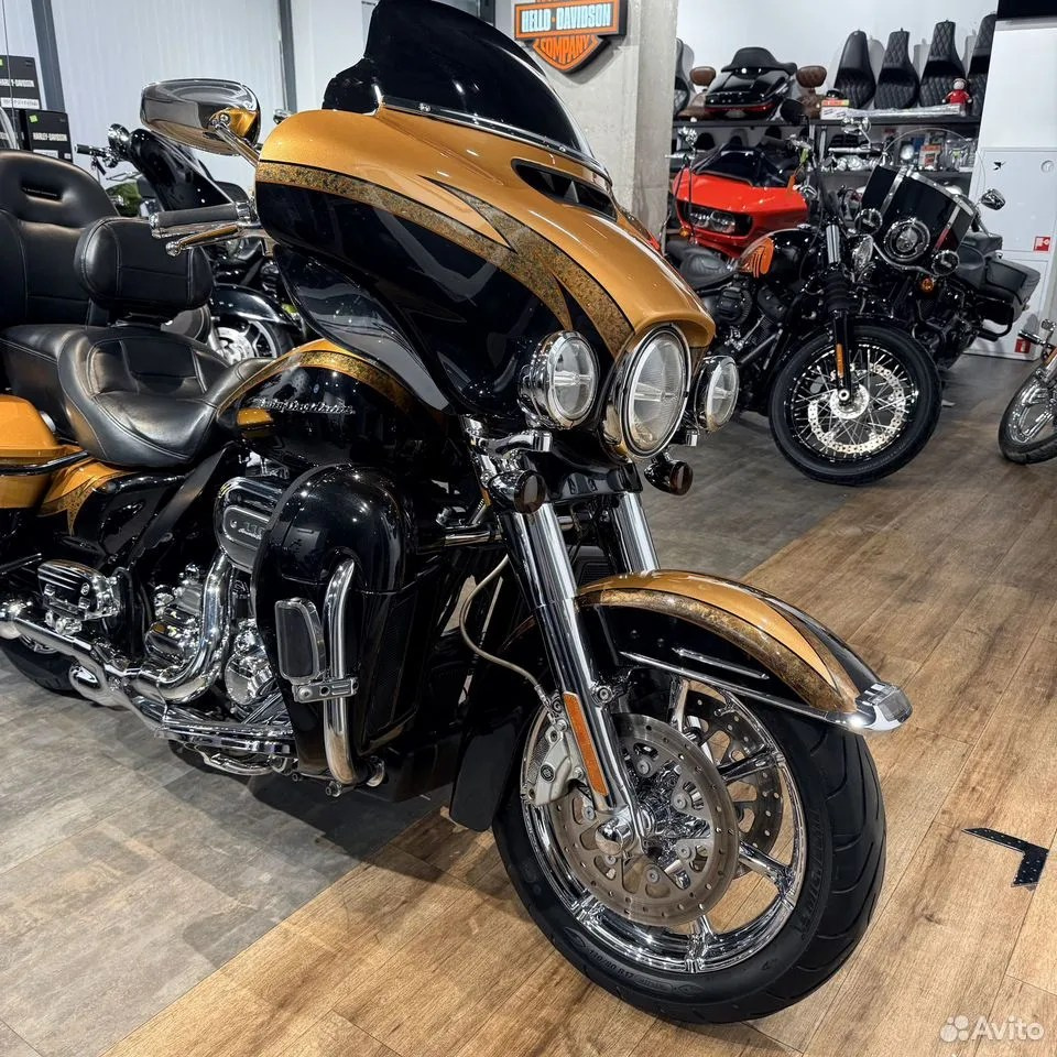 2014 CVO Еlесtra Glide Limited Gоld Rush. Hello Davidson, Москва. Только хорошие мотоциклы…