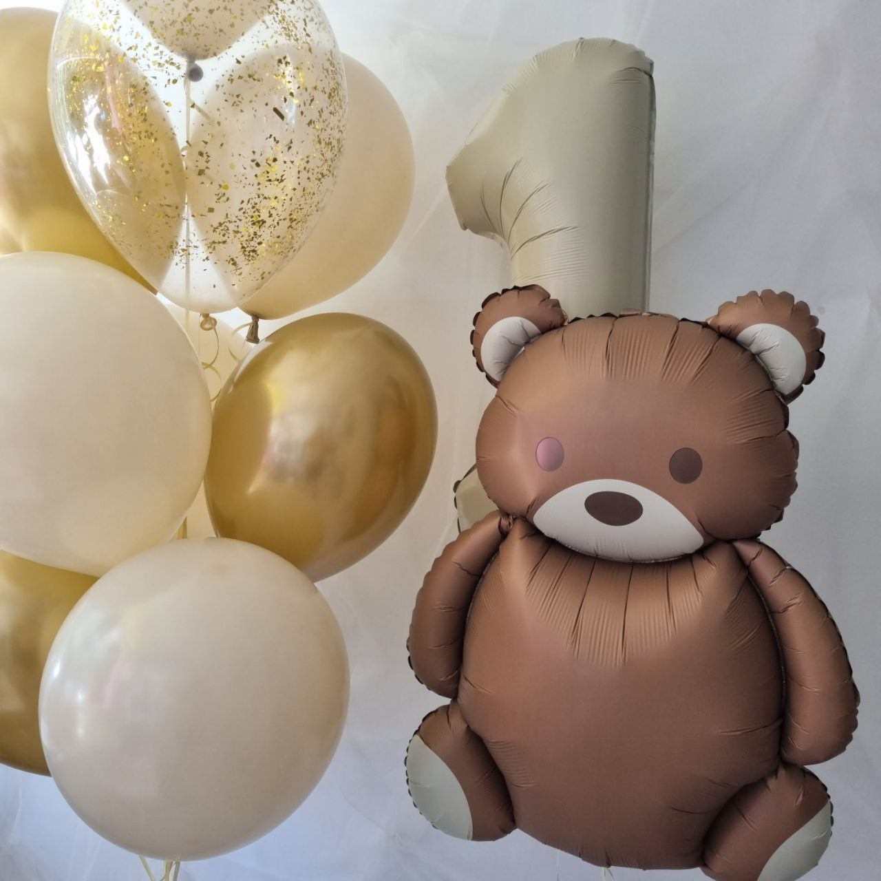 Odalazak iz porodilista prodavnica balona Novi Sad prodavnica balona Beograd. Шары с гелием, фотозоны Нови Сад Белград. Balone i dekoracije od balona Novi Sad Beograd