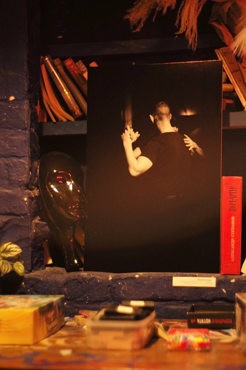 14.02.2025 // Открытие фотовыставки Love is in the бар. Фотовыставки serebro.gallery, в которых автором можешь стать ты! | Москва