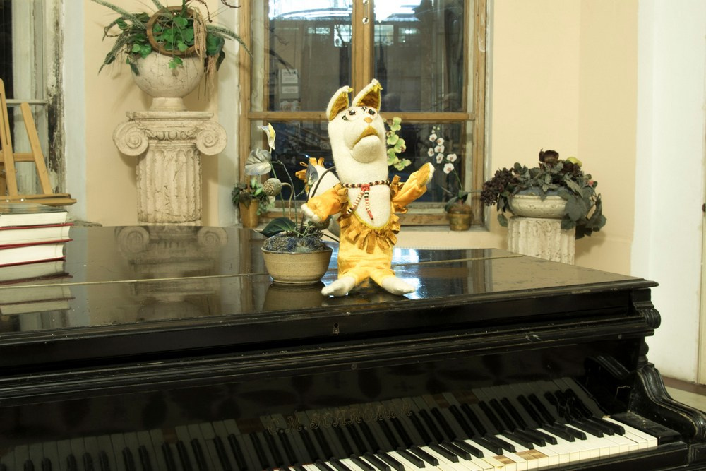 «Зелёная лошадь»  или   «Вежливый лось» кукольный спектакль сказки с Люсей Вороной. Дом Шрёдера