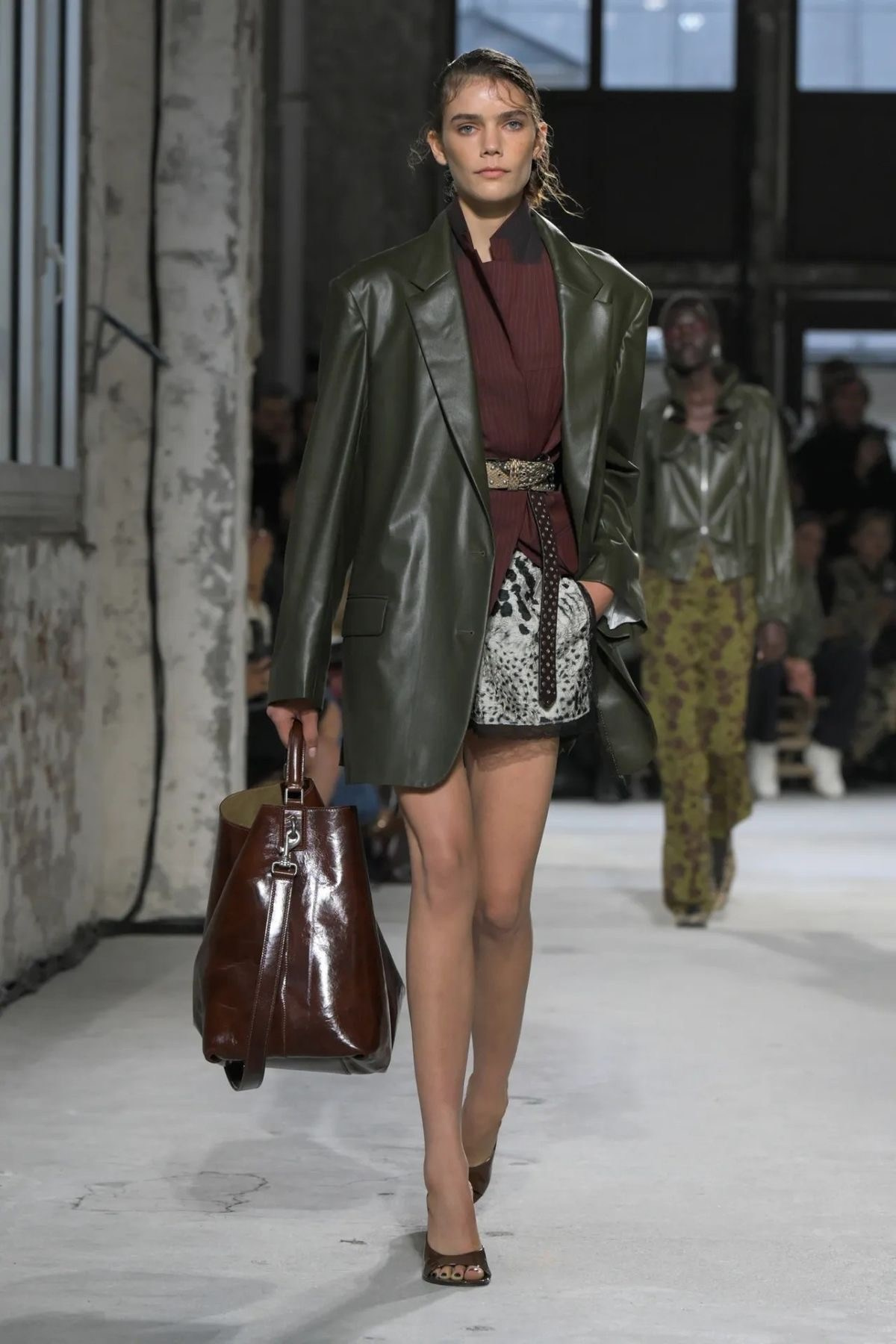 Тренды осени 2025: стильные образы, которые преобразят ваш гардероб и украдут взгляды прохожих. Екатерина Ананенко: персональный стилист из Красноярска