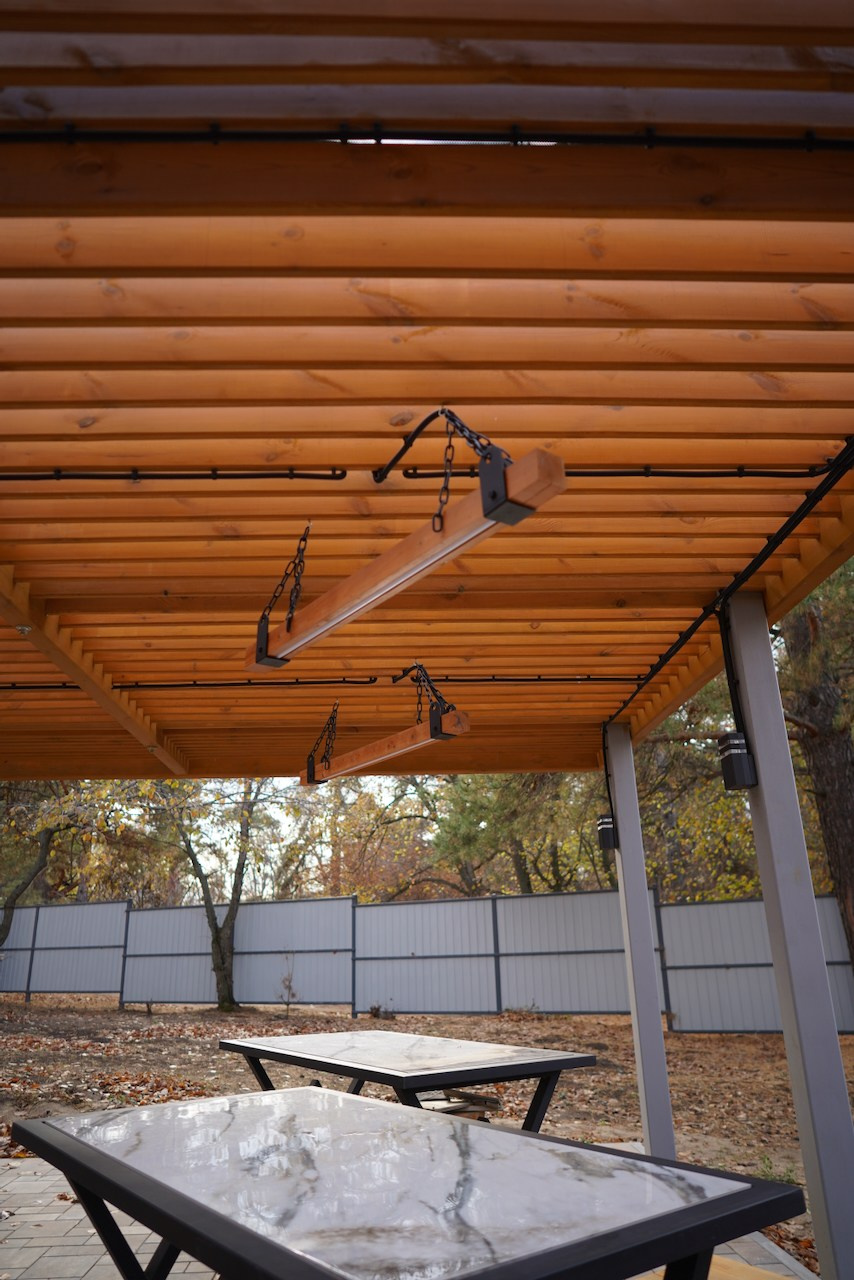 Приозёрный. Das House