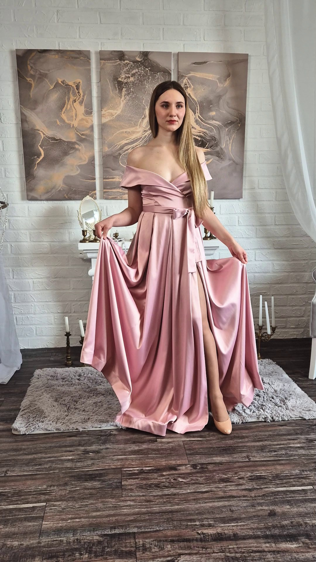 Длинные платья. Интерьерная фотостудия Background в Омске