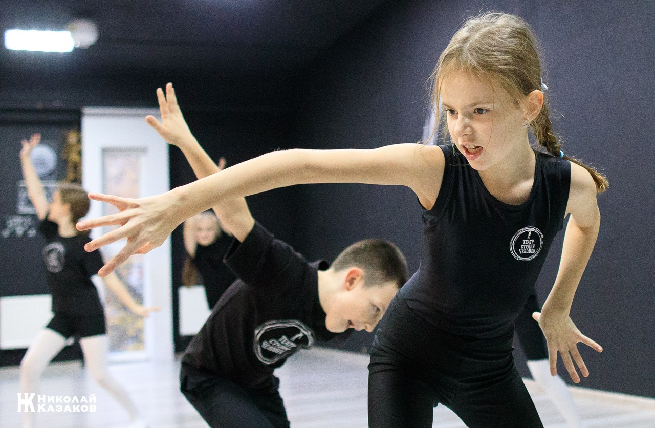 СТУДИЯ «ЧЕЛОВЕК». Николай Казаков. Профессиональный фотограф. Преподаватель фотографии