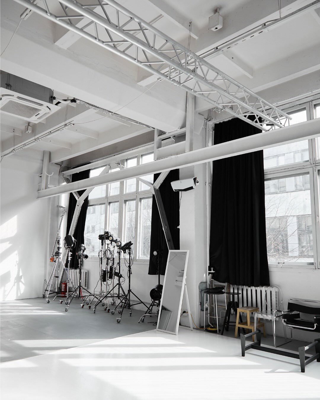 Фотостудия MARK — идеально подходит для съёмок в разных стилях. Фотограф в Минске Людмила Дутко