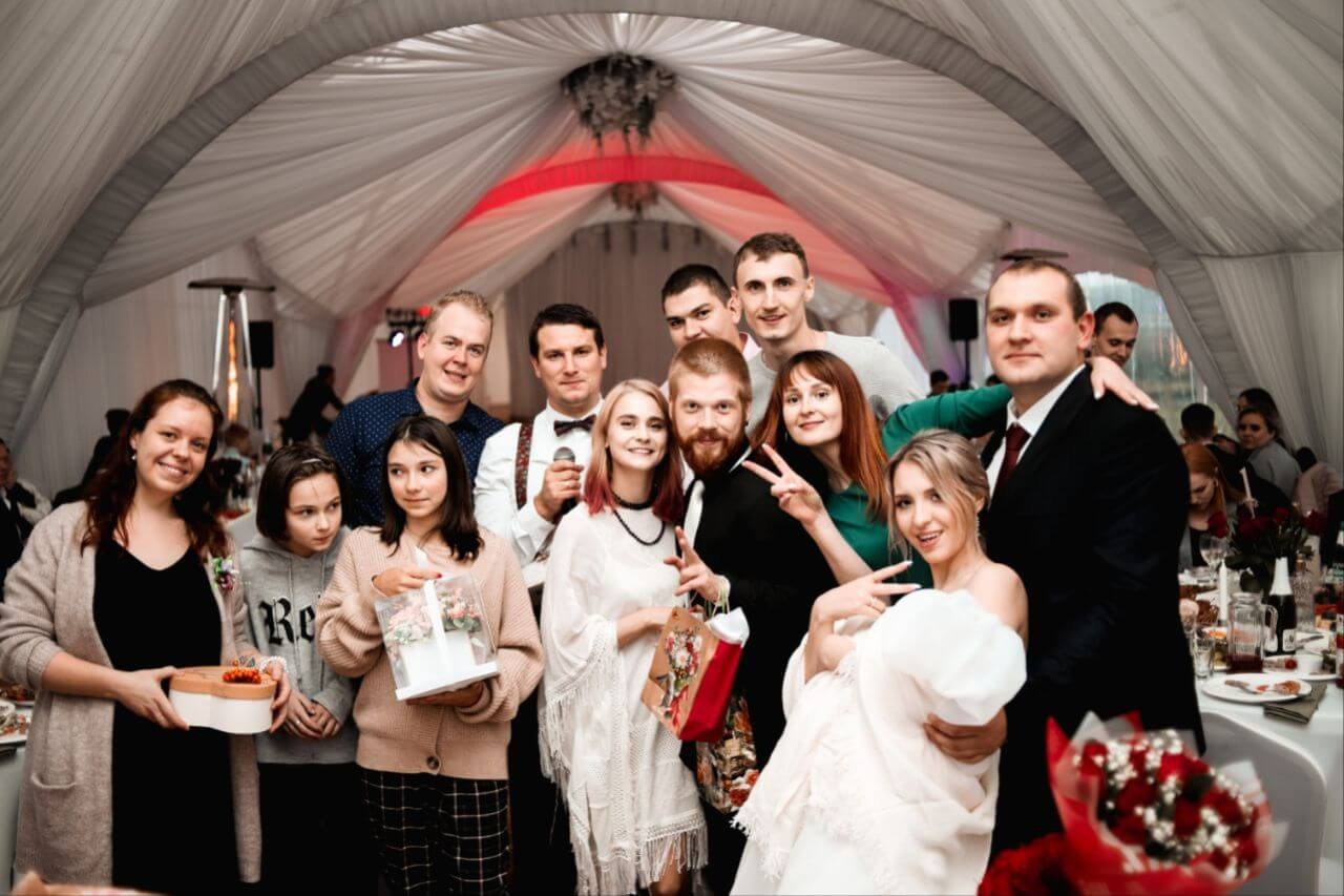 Ведущий + диджей + кавер-певица + флейринг-шоу на любой праздник для детей и взрослых в Москве и МО