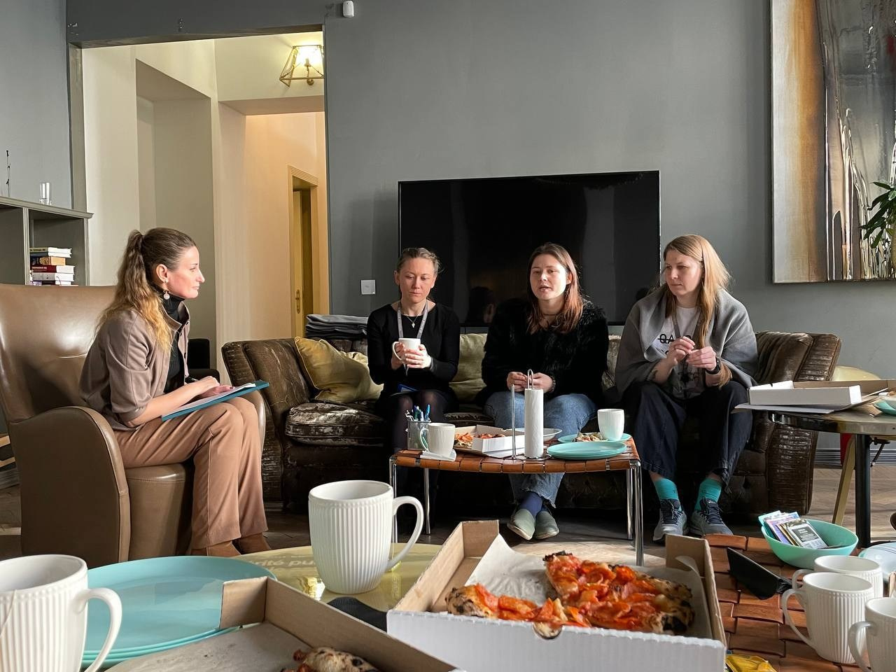 «В КРУГУ» Психологические тренинги в Санкт-Петербурге в живом формате