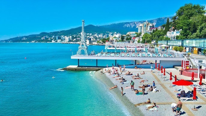 Локации для фотосессии в Ялте. Профессиональная фотосъемка в Крыму. Натуральные эмоции и живые кадры. Забронируйте дату прямо сейчас!