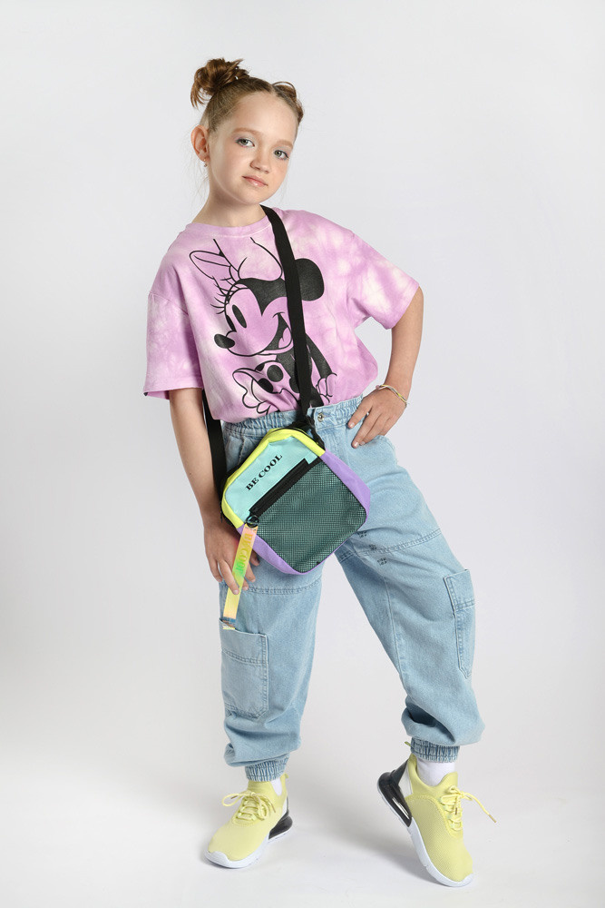 Рекламная фотосъемка в Краснодаре, Профессиональные рекламные фотографии, Коммерческая фотосъемка, Брендирование фотографий, Креативные рекламные снимки, Фотография для рекламы товаров и услуг, Качественные рекламные фотографии, Креативные идеи для рекламных съемок, Продвижение бренда через фотографии, Рекламные фотосессии в студии и на улице