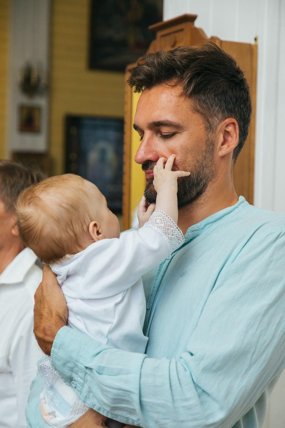 Крещение в Вырице, церковь Петра и Павла (Петропавловская церковь). Фотограф крещение венчание в Петербурге! Помогает подобрать храм и посоветовал душевного батюшку в СПб