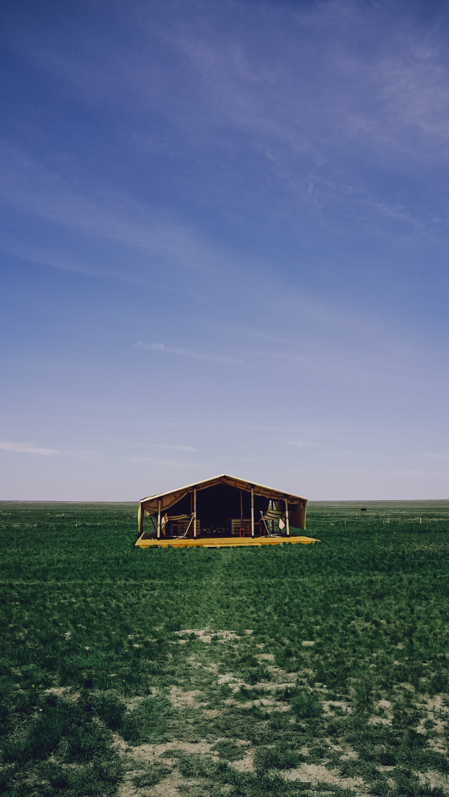 Между Уфой и Оренбургом 2022. Человек с фотокамерой