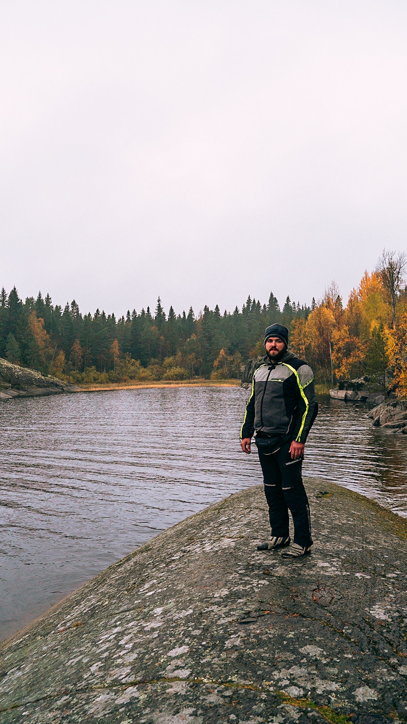 Вокруг Ладоги на мотоцикле 2020. Человек с фотокамерой