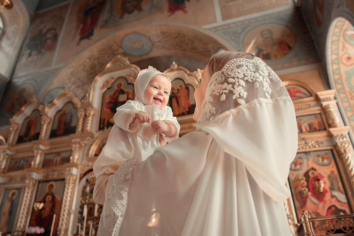 Таинство Крещения в храме Рождества Христова в Митино, фотосессия крещения в Москве