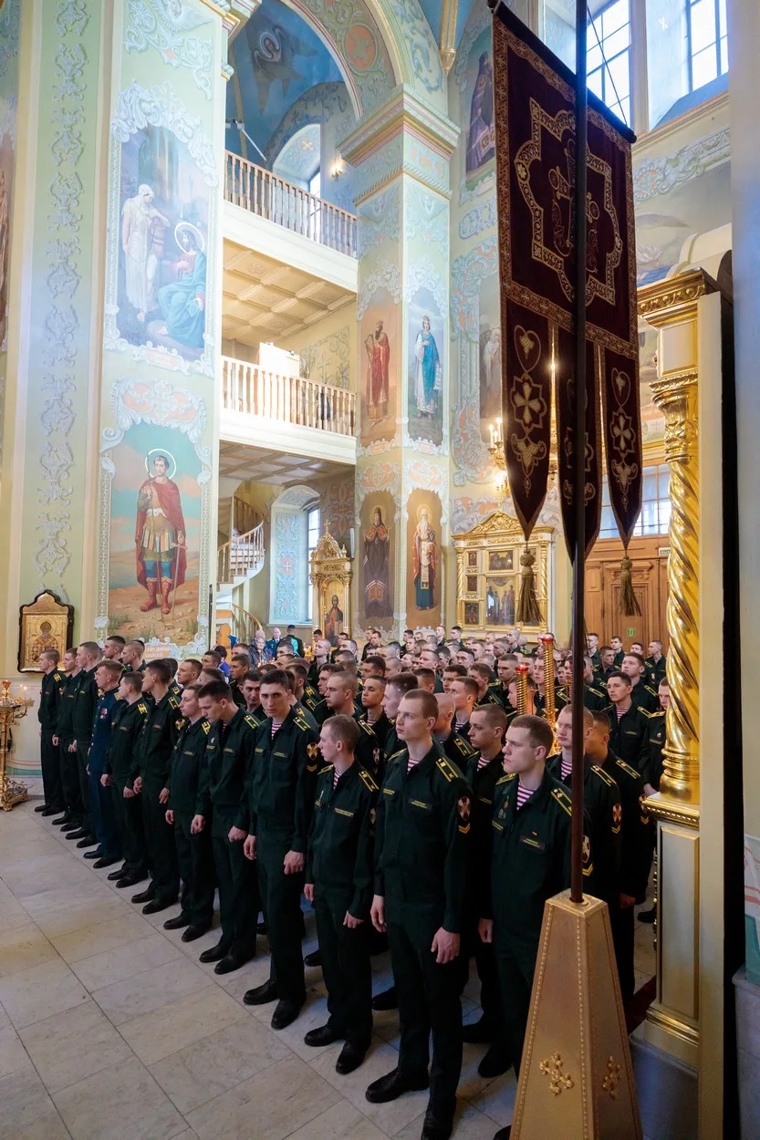 МИТРОПОЛИТ ИГНАТИЙ СОВЕРШИЛ БОЖЕСТВЕННУЮ ЛИТУРГИЮ В ПОКРОВСКОМ СОБОРЕ. Саратовское Северо-Западное благочиние