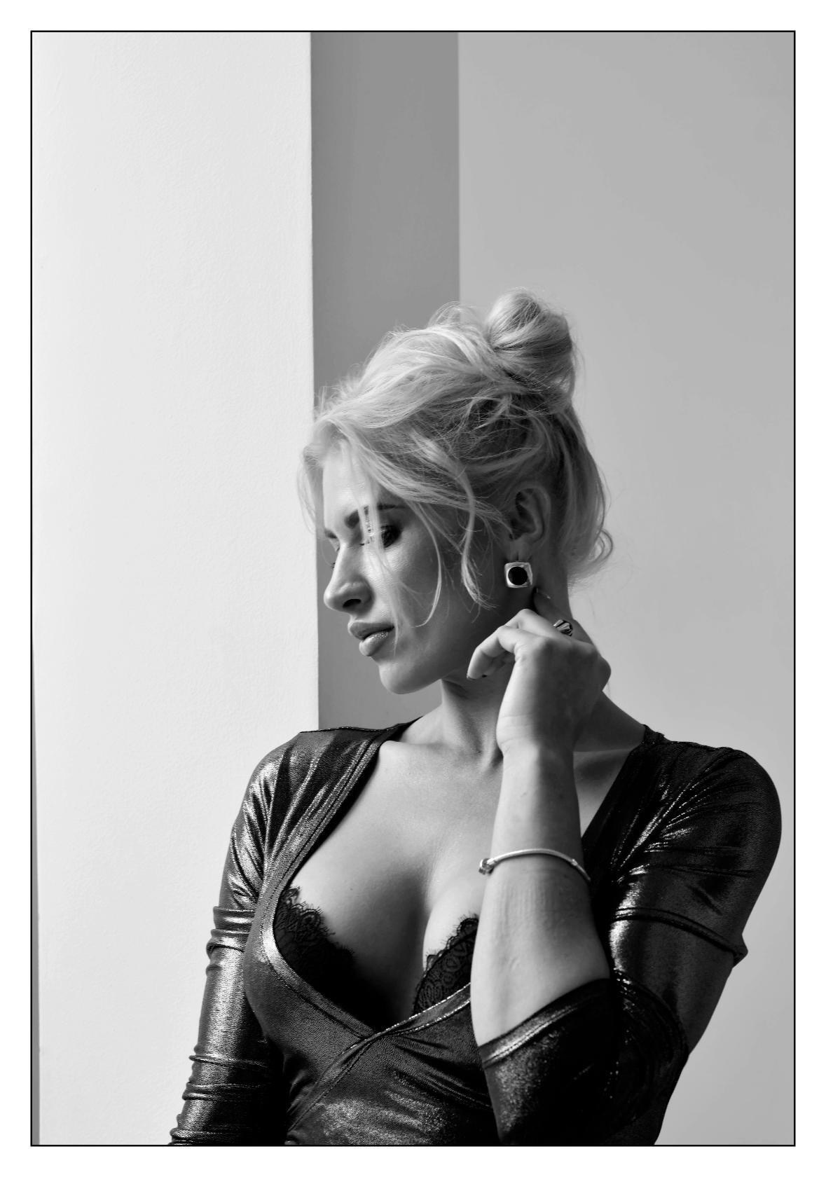 Контакты. Фотограф в Красноярске. Портреты, семья, прогулки по городу и ваши праздники