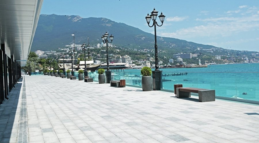 Локации для фотосессии в Ялте. Профессиональная фотосъемка в Крыму. Натуральные эмоции и живые кадры. Забронируйте дату прямо сейчас!