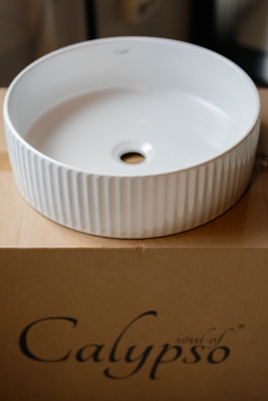 Презентация СантехОпт | Современная сантехника — экспертный взгляд от официального дилера брендов Raglo, Calypso, Veconi. ВУД ТВОРЕЦ мебельная фабрика|ТВОРЕЦ студия мебели