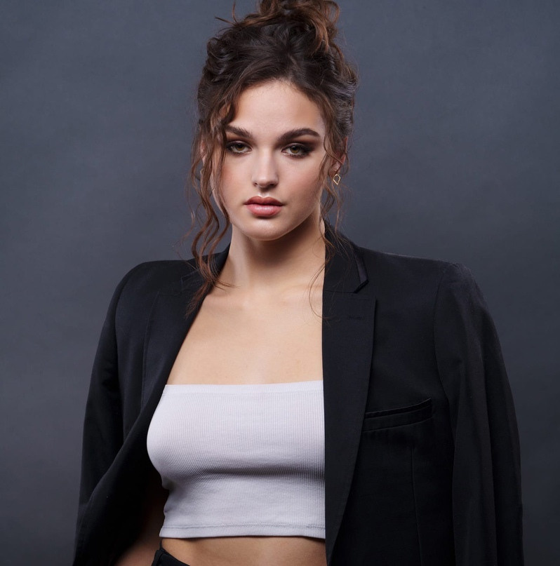 Портретная фотосессия «Все включено». Визажист — стилист по прическам в г. Санкт — Петербург. Алина Виллер