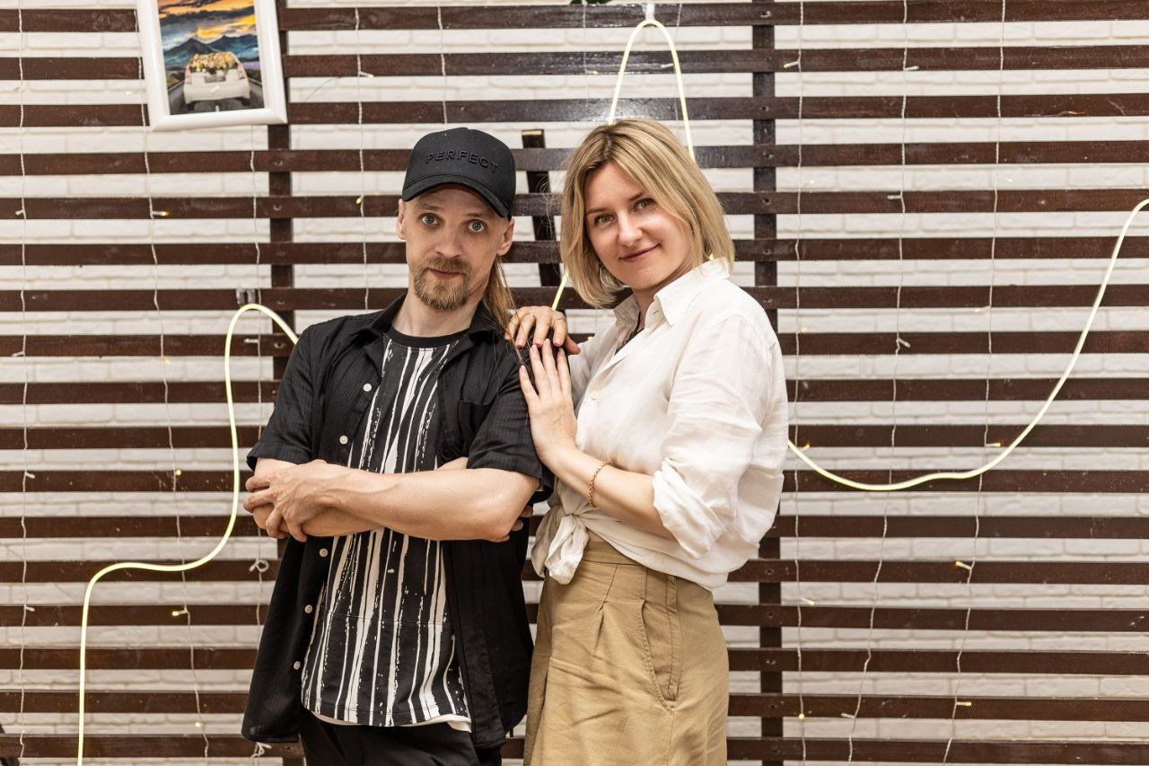 Ведущий + диджей + 1 из 8 моих услуг в подарок!