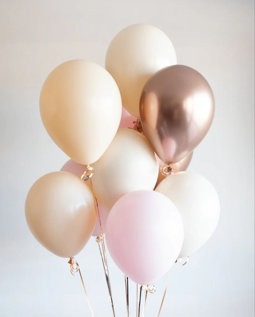 Balino prvi rodendan dostava balona Novi Sad dostava balonaBeograd. Шары с гелием, фотозоны Нови Сад Белград. Balone i dekoracije od balona Novi Sad Beograd