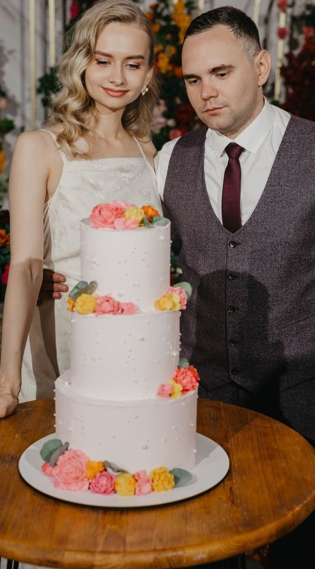 Торт Григорьева. Подрядчики и друзья сети свадебных площадок House for wedding