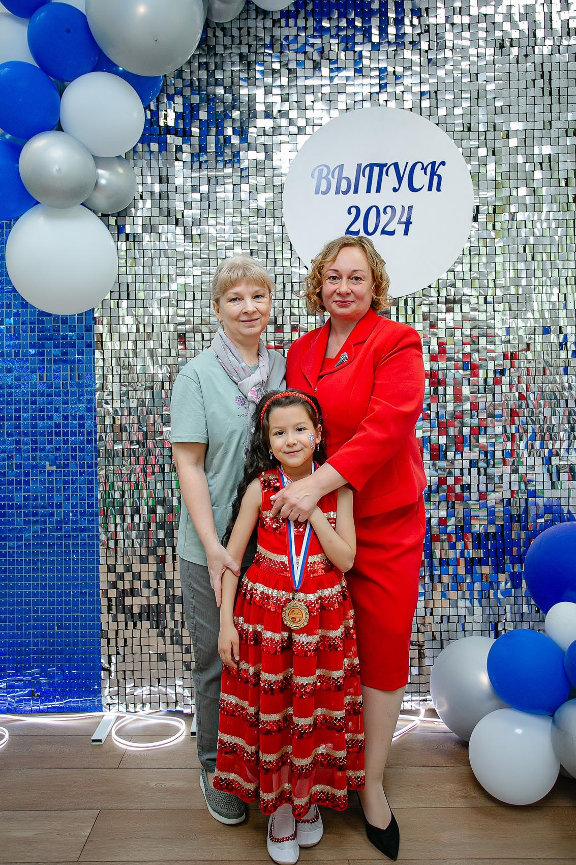 24.5.24 Выпускной Веснянка. Владивосток семейный фотограф Александр Степанов