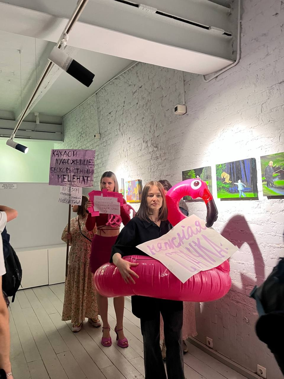 «Нежная стачка» — перформанс в Центре современного искусства Винзавод, 28 мая. Ольга Михальчук, художница и фотограф