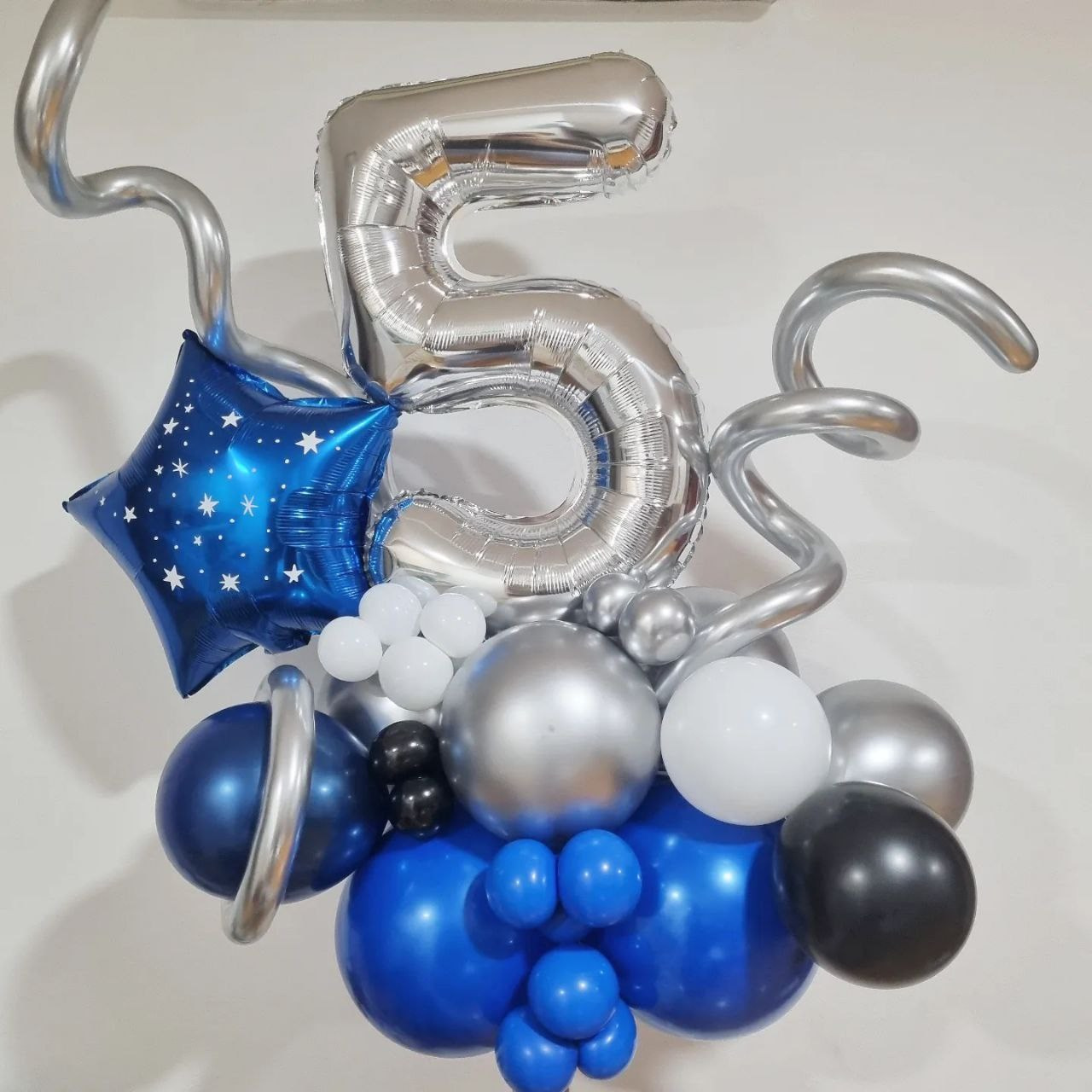 Dostava balona Novi Sad Dostava balona Beograd. Шары с гелием, фотозоны Нови Сад Белград. Balone i dekoracije od balona Novi Sad Beograd