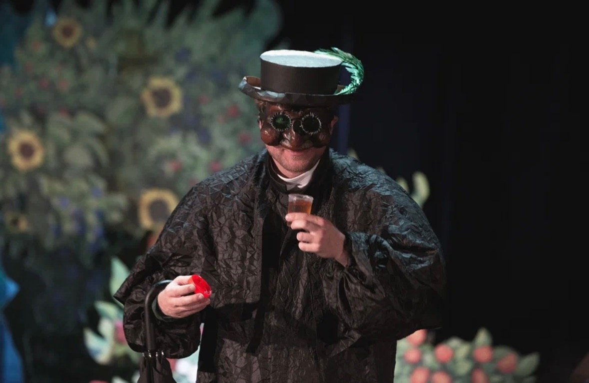 Спектакль «Летающий доктор». Don't Play School