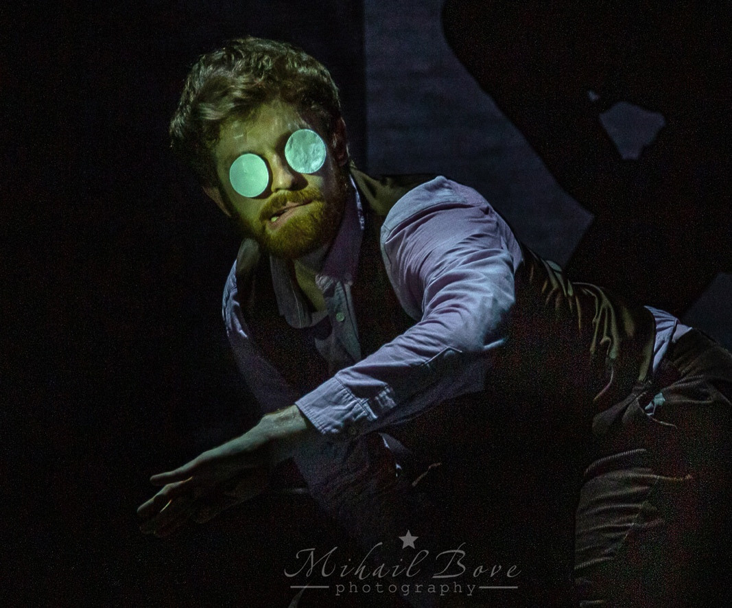 «Девушка с фарфоровыми глазами». Провинциальные танцы.Спектакль. Фотограф для маркетплейсов Михаил Бове