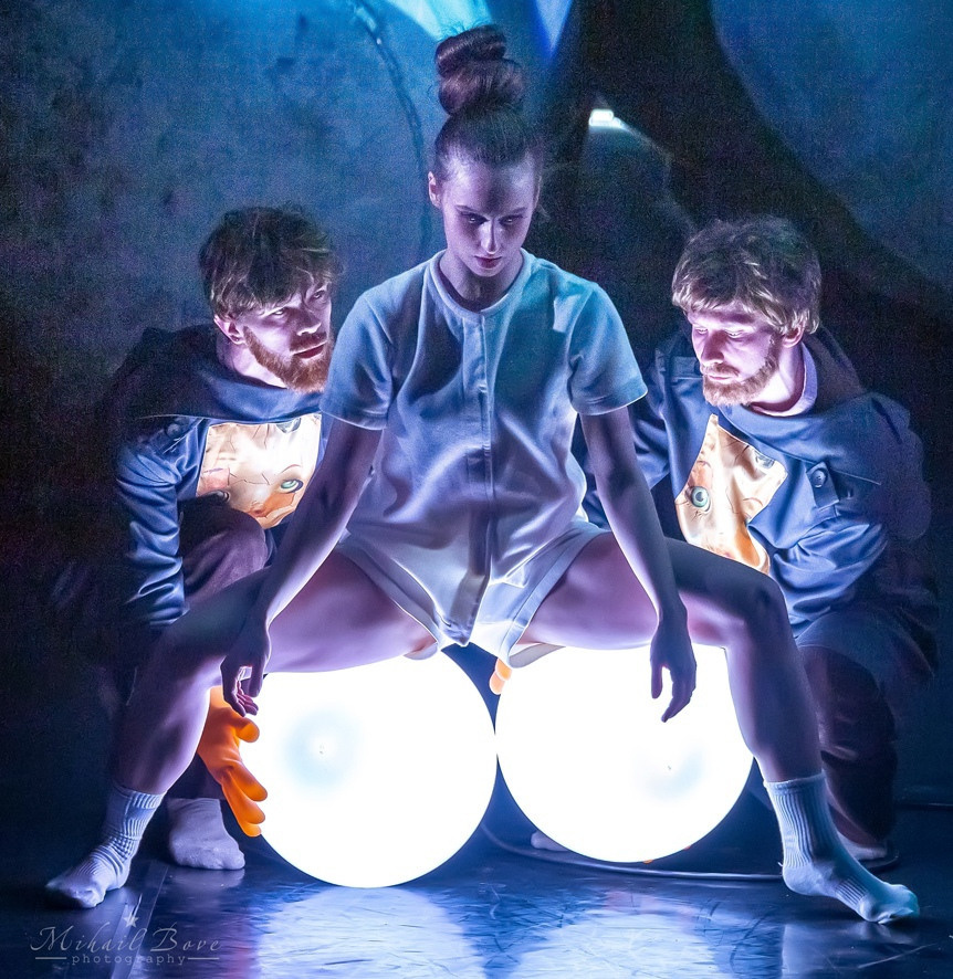 «Девушка с фарфоровыми глазами». Провинциальные танцы.Спектакль. Фотограф для маркетплейсов Михаил Бове