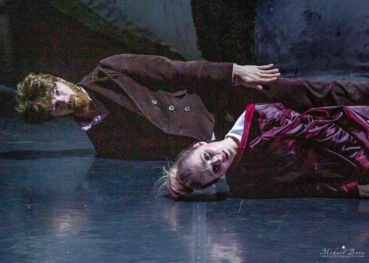 «Девушка с фарфоровыми глазами». Провинциальные танцы.Спектакль. Фотограф для маркетплейсов Михаил Бове