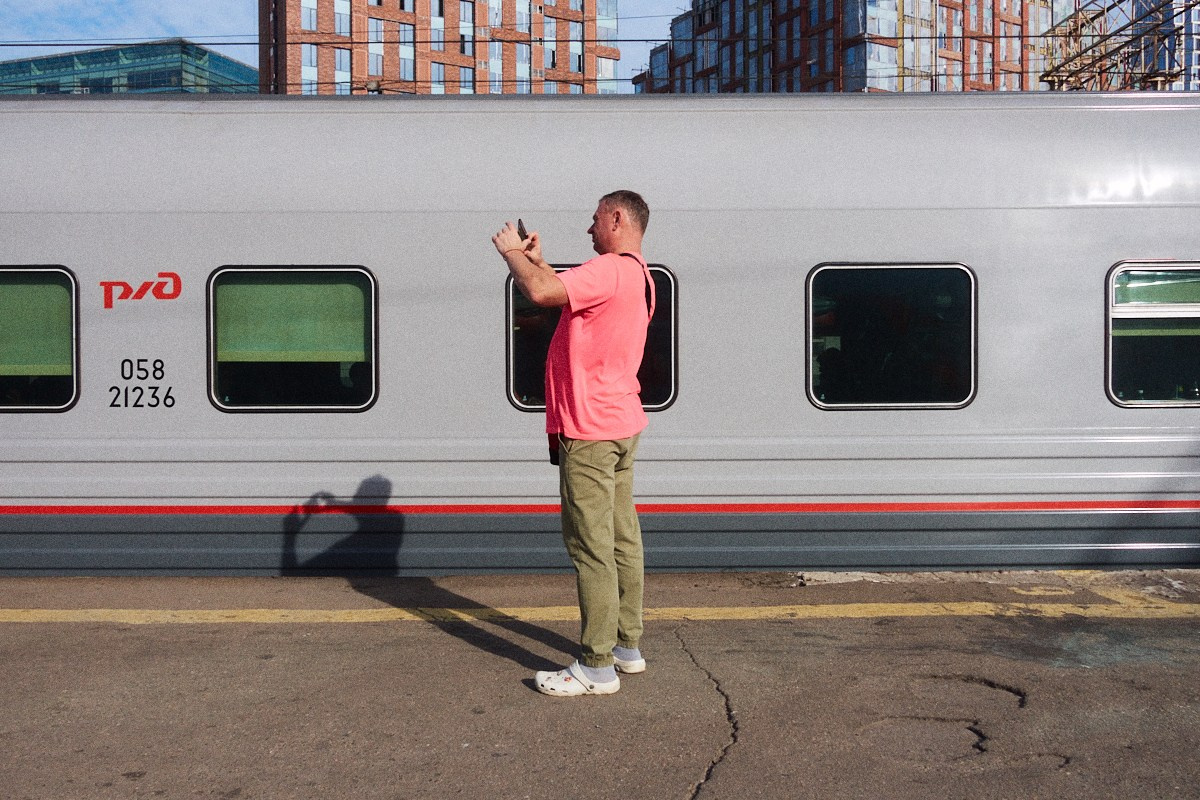 Завтра Волга!. Иван Кобяков