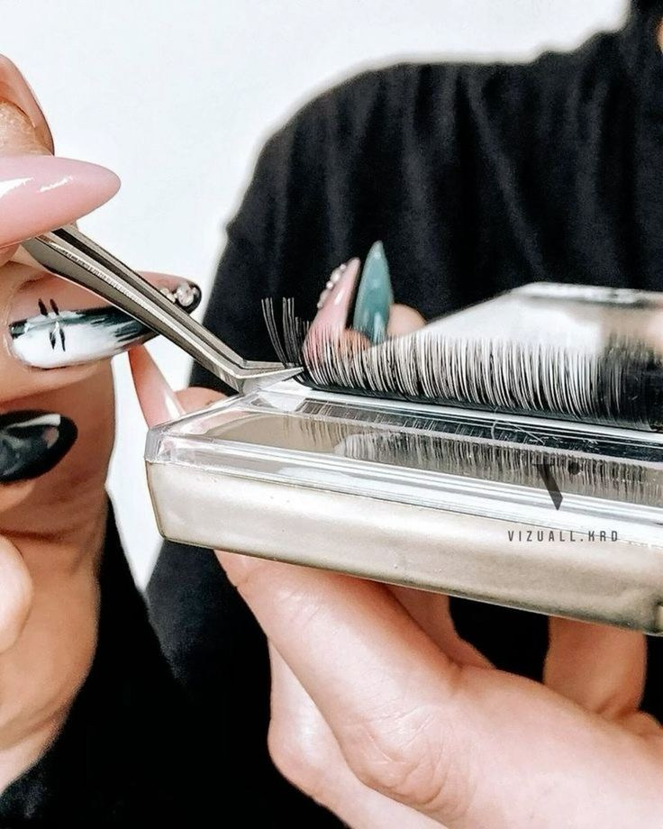 Мудборд_мастер перманентного макияжа. Контент-съёмка и бизнес-портреты в Москве. Виктория Кулюкина