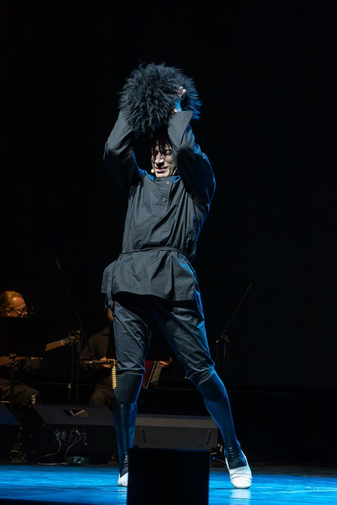 Репортаж с премьеры спектакля «Я, бабушка, Илико и Илларион» в Музыкальном театре «Градский Холл»