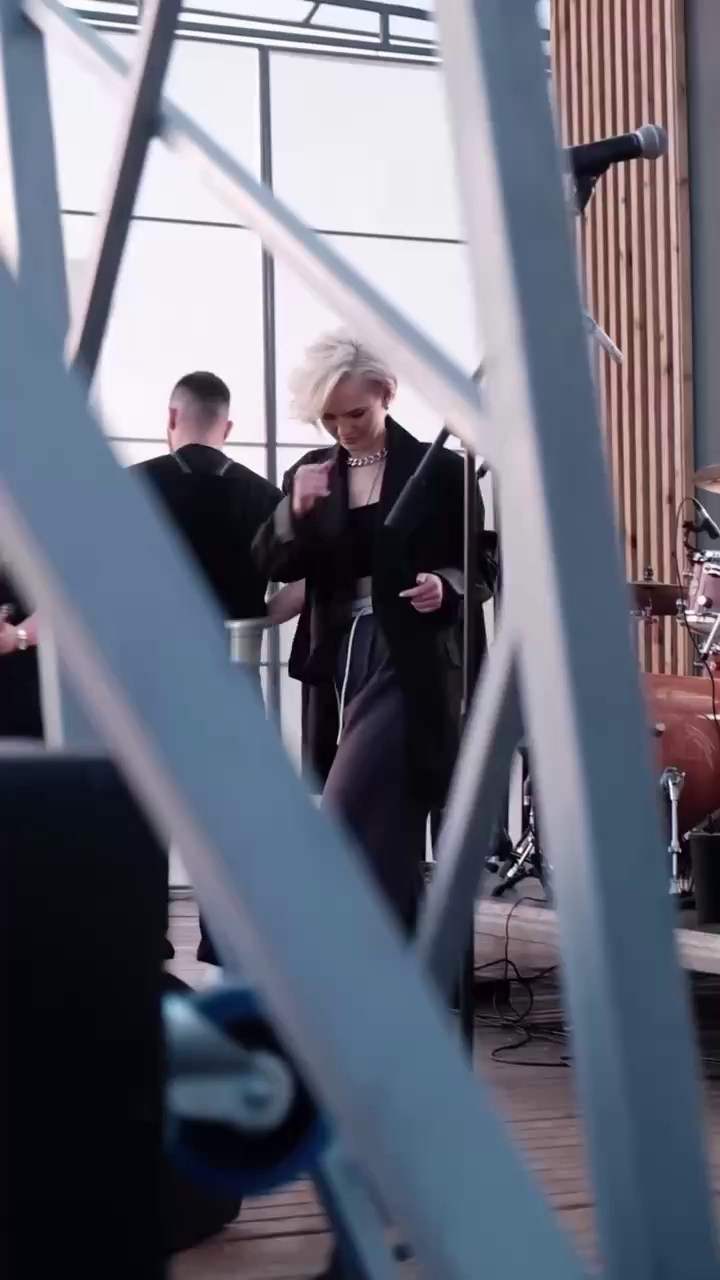 Контент для кавер-группы Dance Bro. Фотограф и видеограф Анна Жагорина