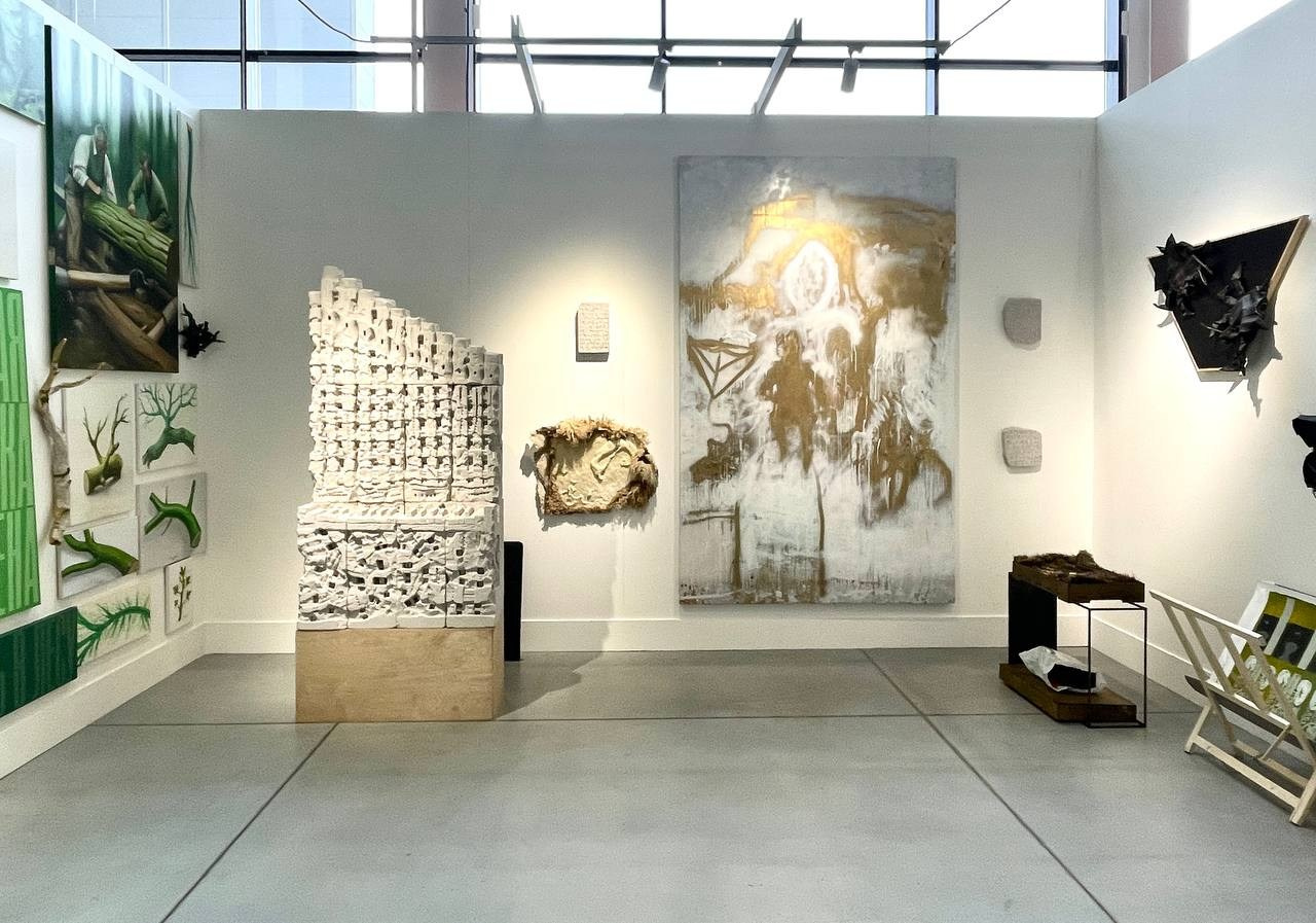 Cosmoscow 2025 x PARAZIT GALLERY. Елизавета Иванова — независимый куратор, культуролог, исследователь художественных практик, художник