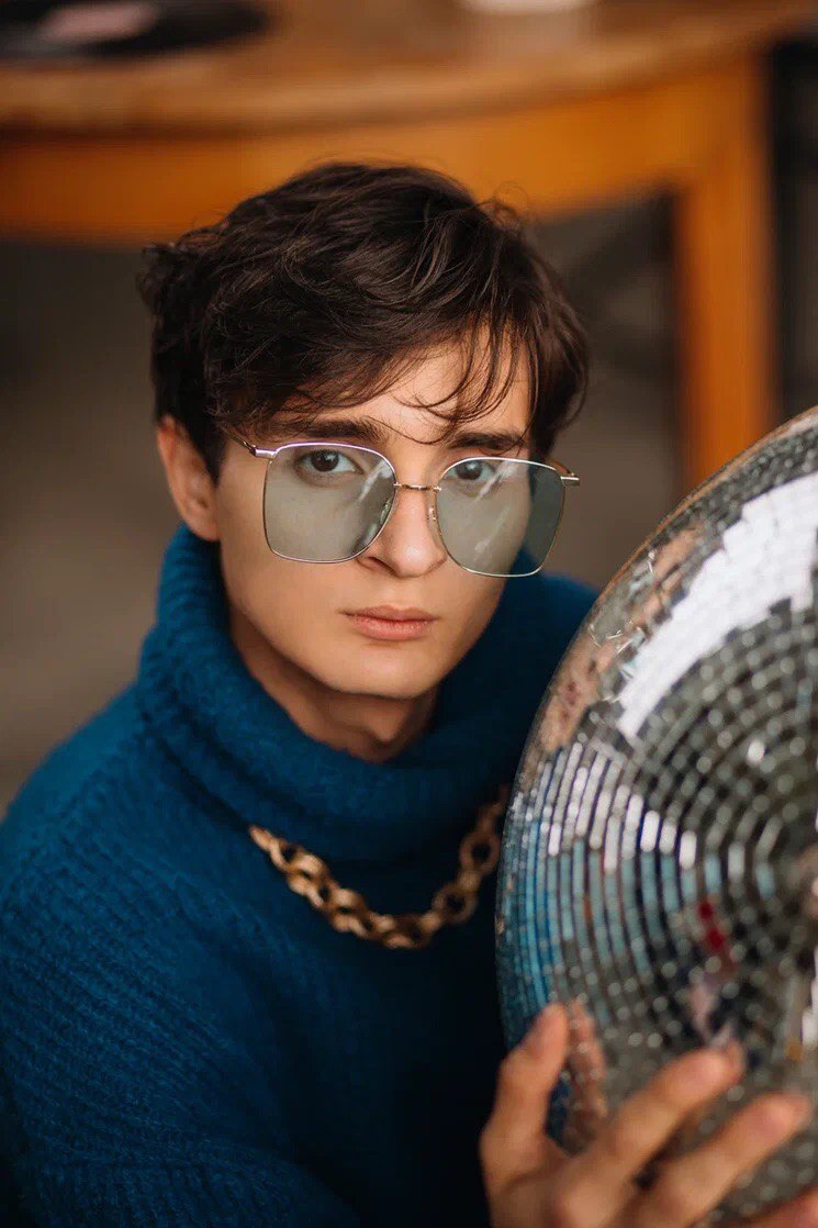 Американский журнал TOP POSTERS MAGAZINE | MEN DECEMBER (Vol 1428). Портретный фотограф Анна Мерзлякова