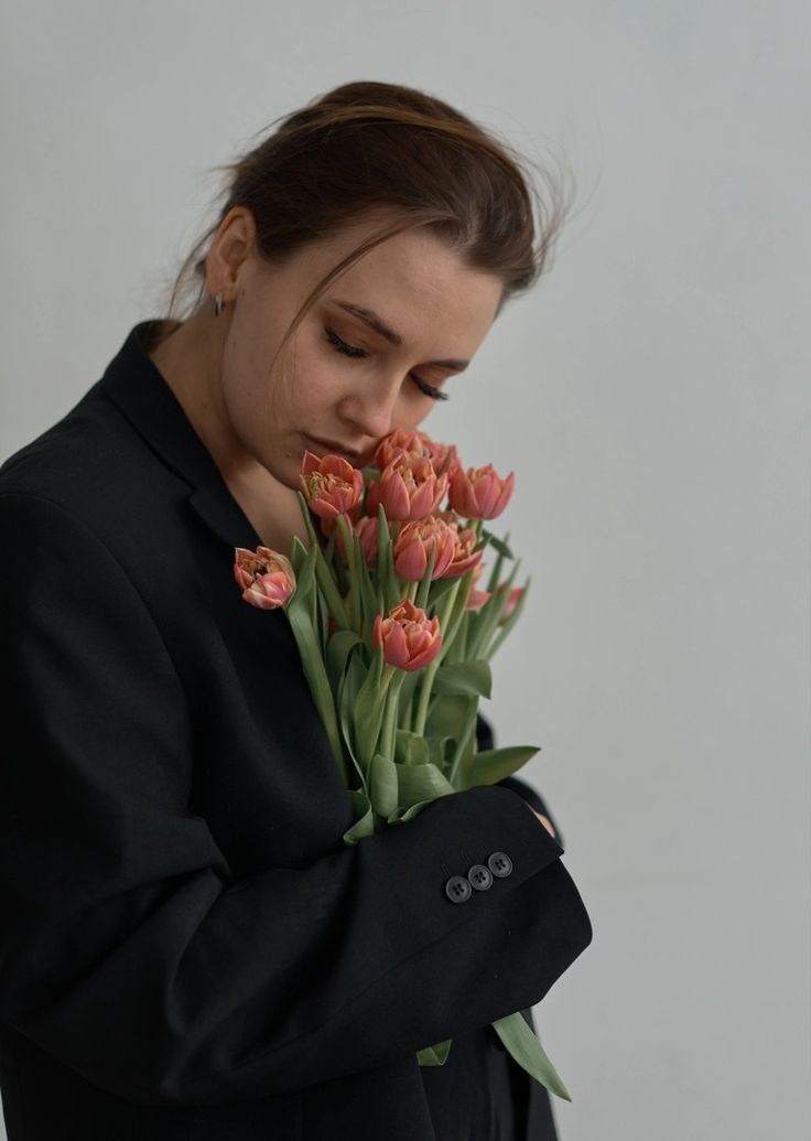 Фотосессии с живыми цветами в Железнодорожном