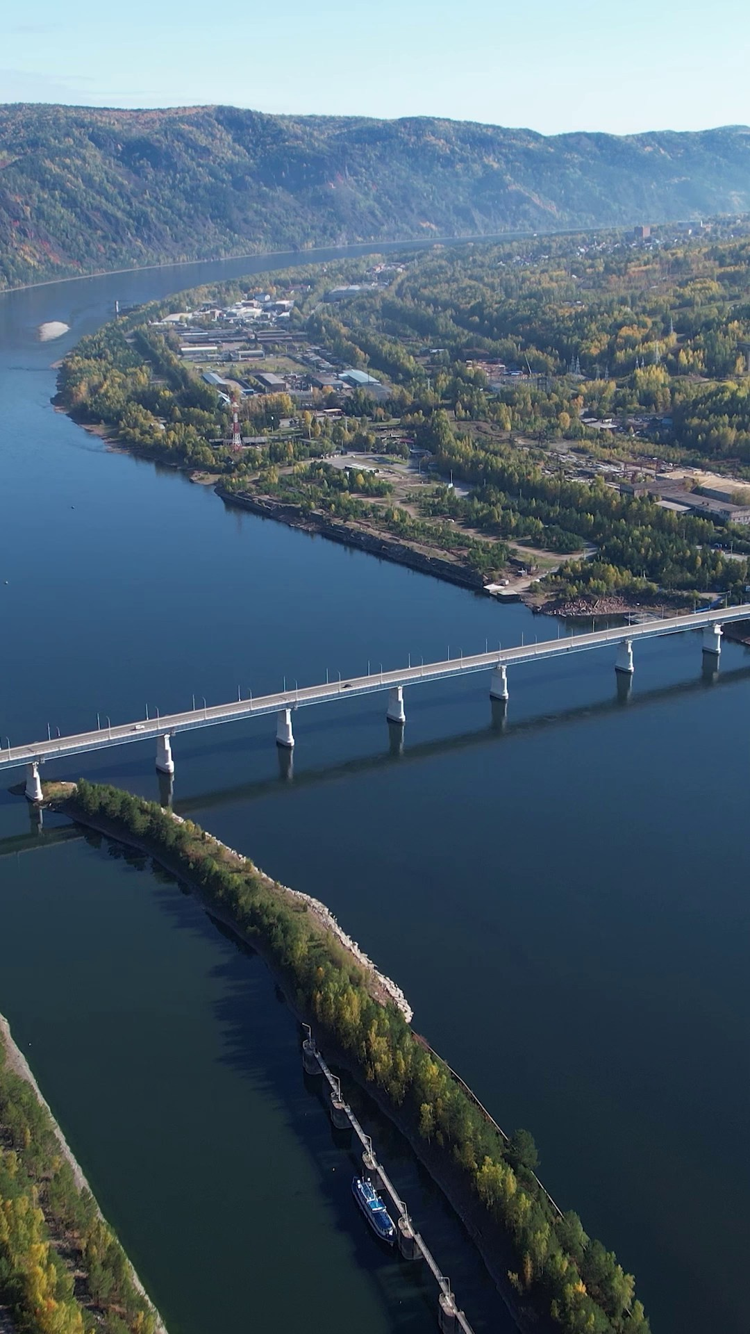 Аэросъёмка фото видео с квадрокоптера FPV дрона в Красноярске фотосъёмка монтаж видеоролика