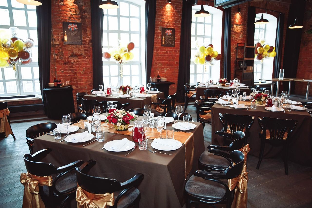 Ведущий + диджей + 1 из 8 моих услуг в подарок!