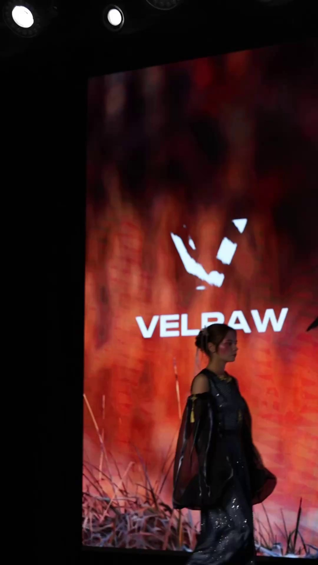 «Ветер перемен» от бренда VELPAW на Fashion фестивале Модная волна. Студия фото, видеографии и мультимедийного дизайна в Москве Multi Frame Studio